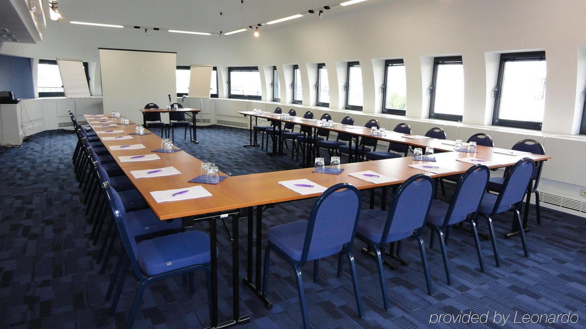 Citadines Toison D'or Brussels Apartahotel Saint-Gilles