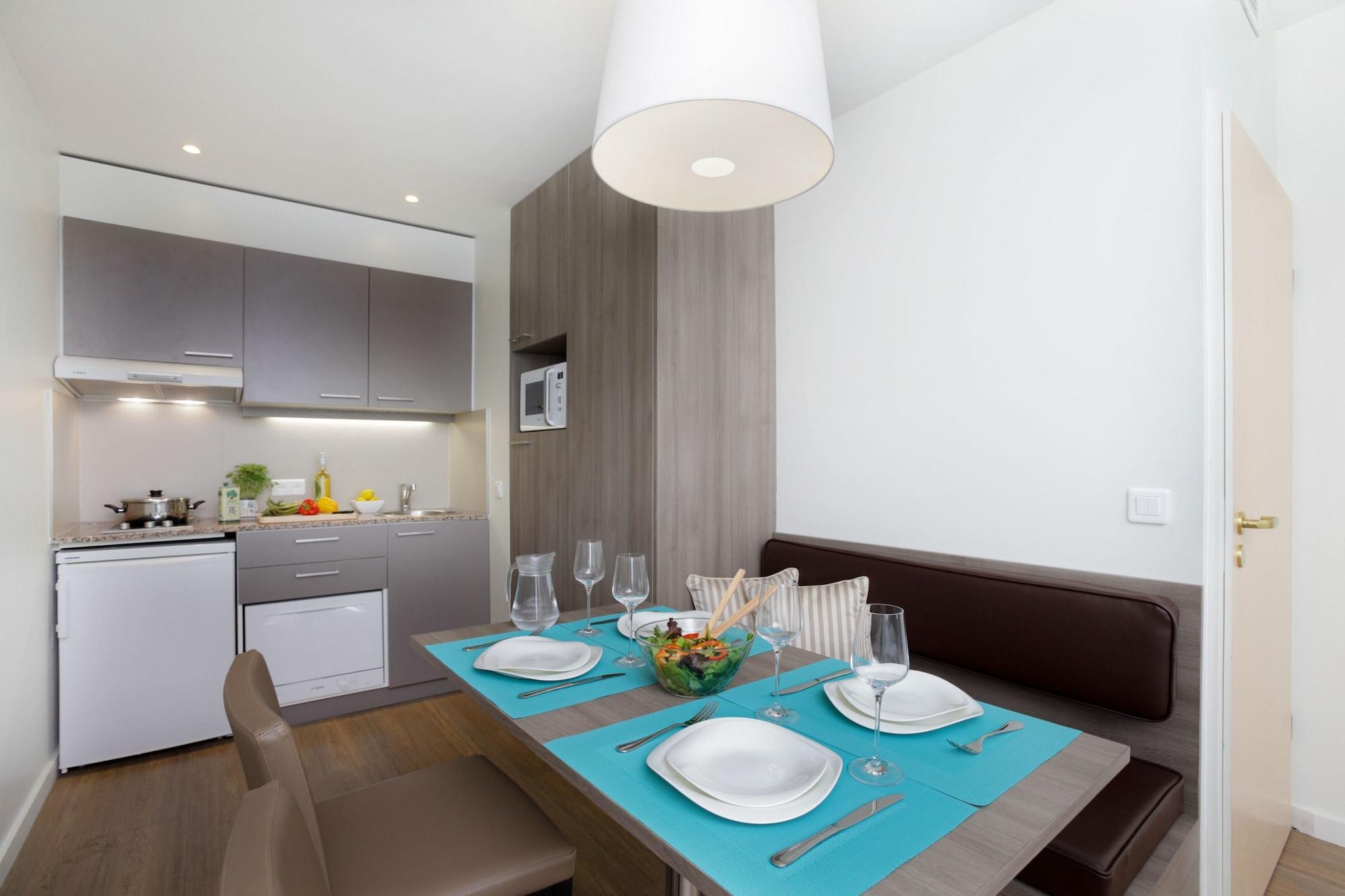 Citadines Toison D'or Brussels Apart-hotel 3*